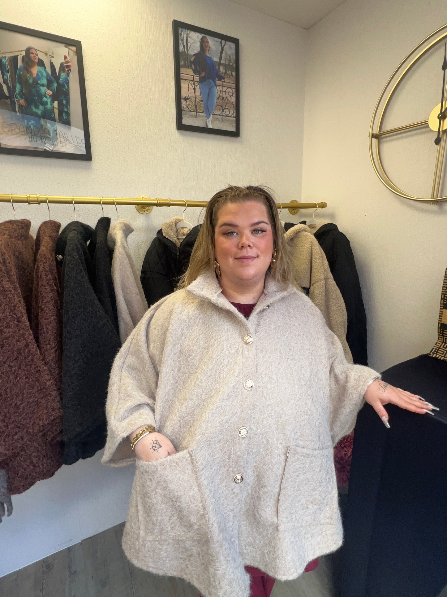 Cape beige avec poches