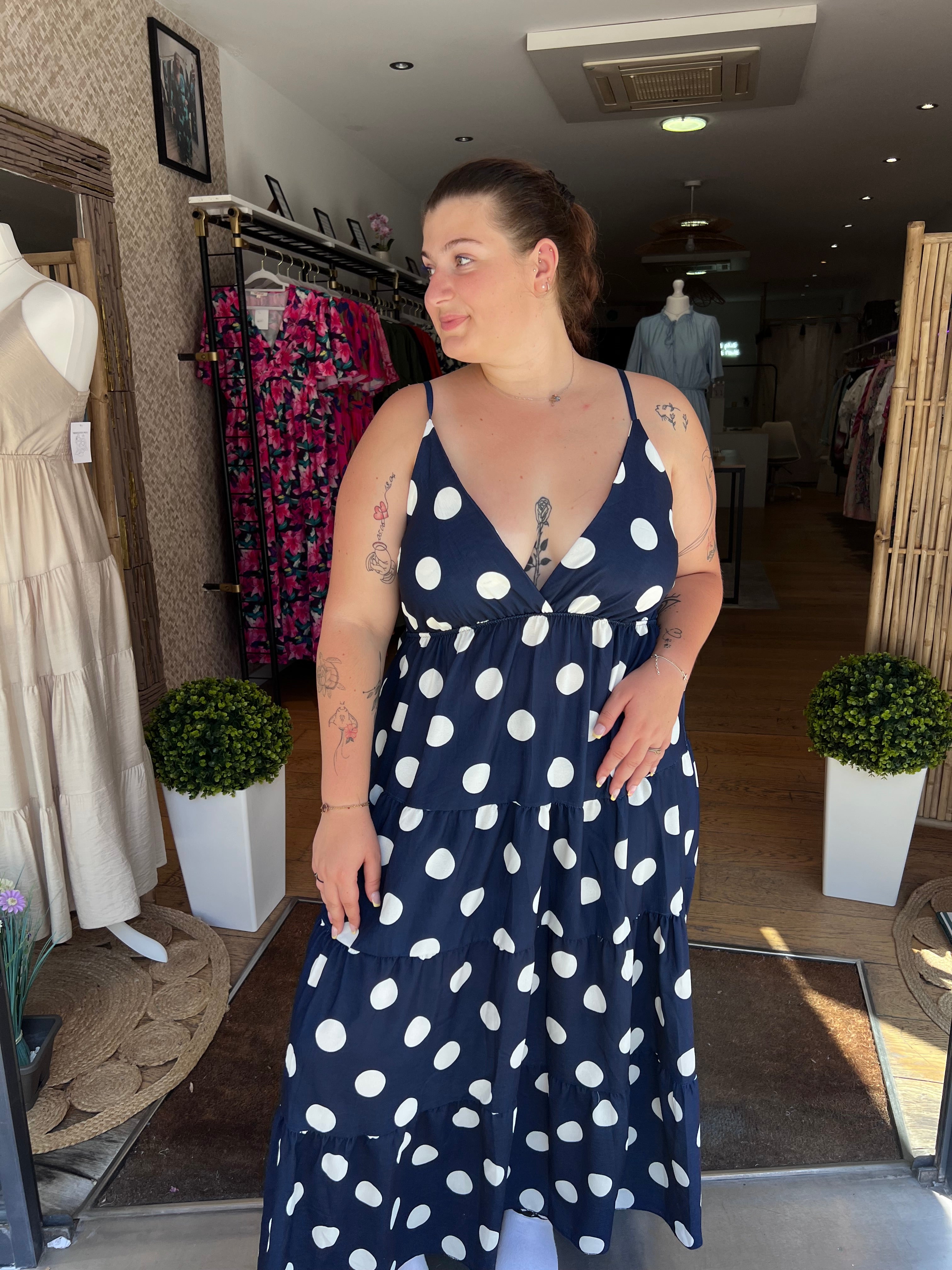 Robe bleu marine à pois