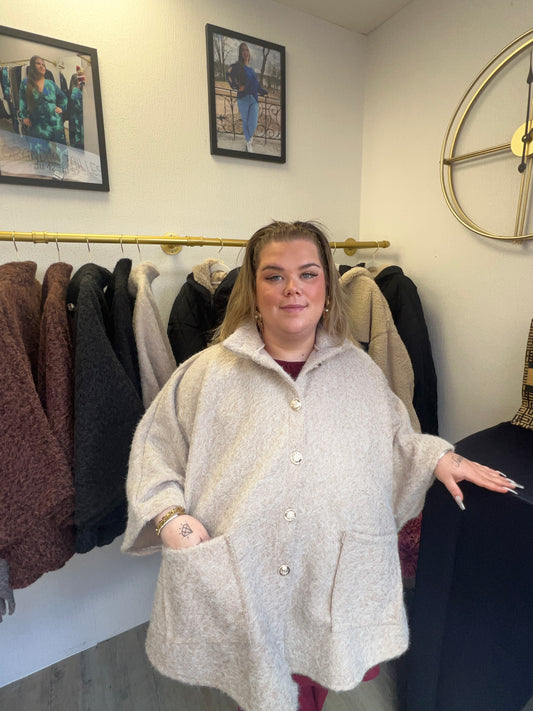 Cape beige avec poches