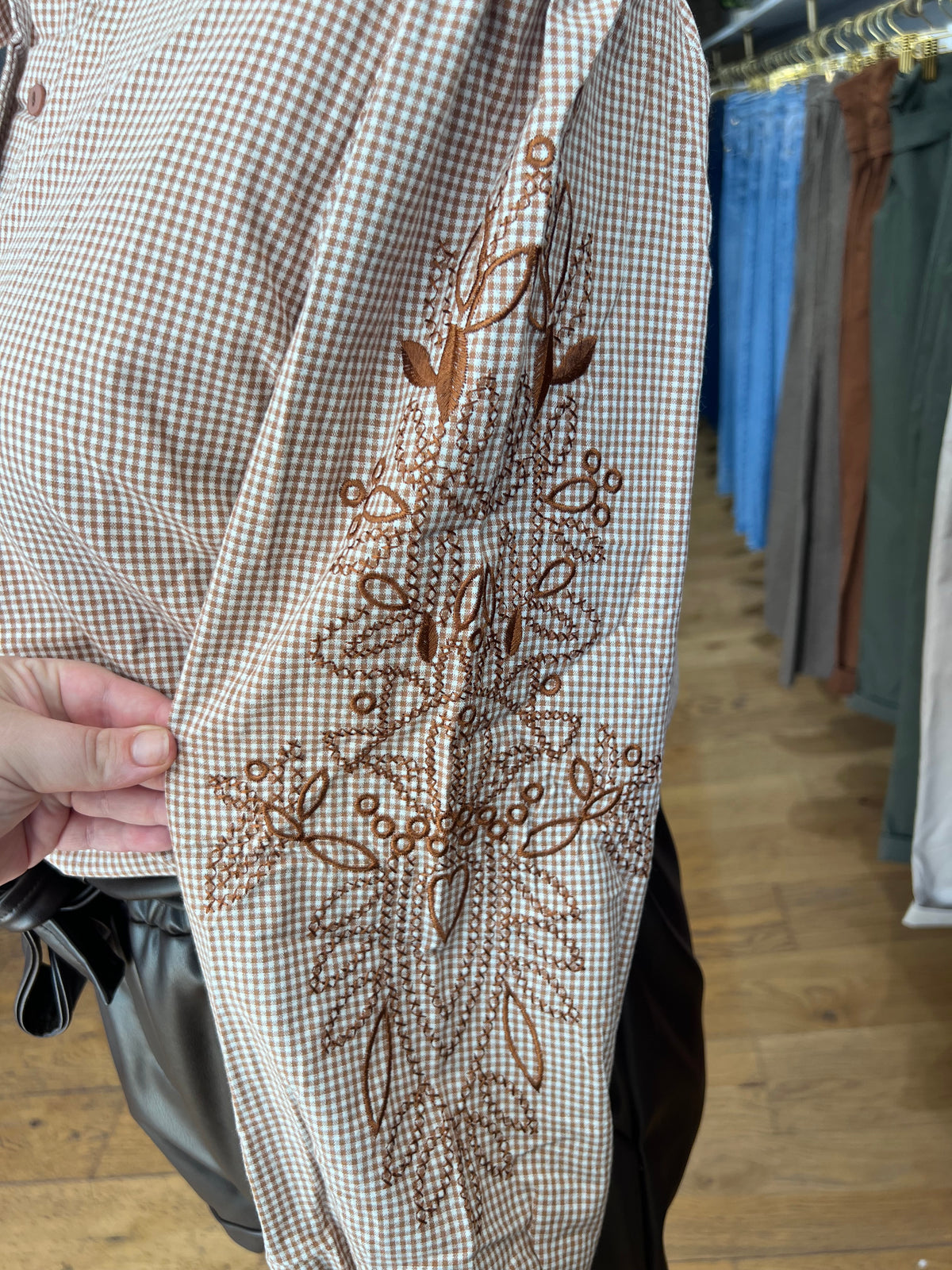 Chemise à carreaux