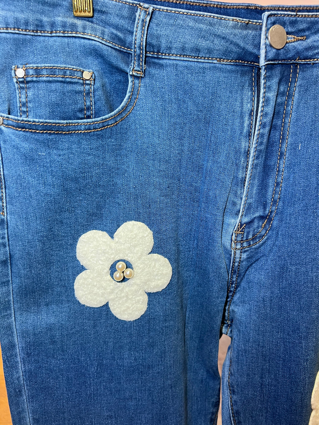 Jeans slim fleurs