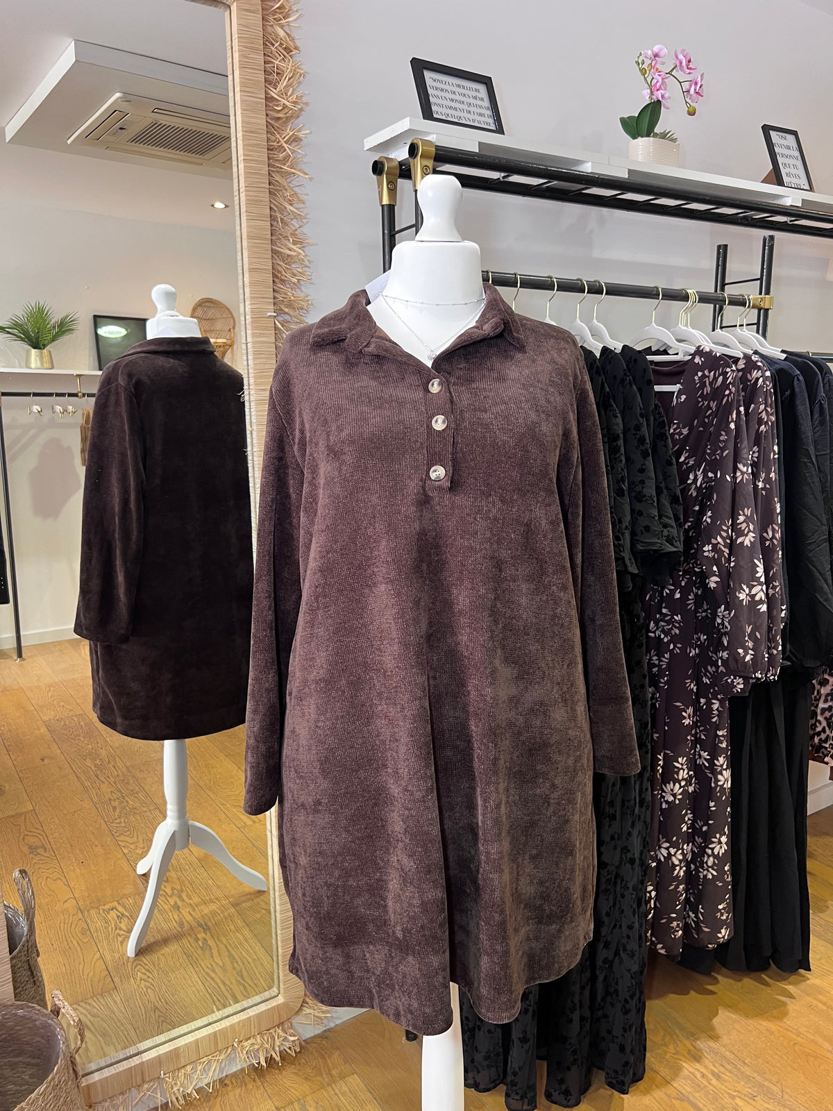 Robe en velours marron