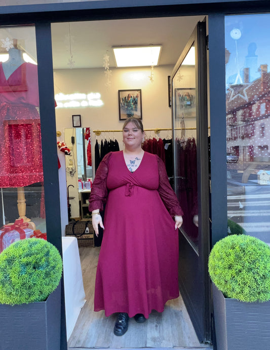 Robe longue bordeau manches transparente