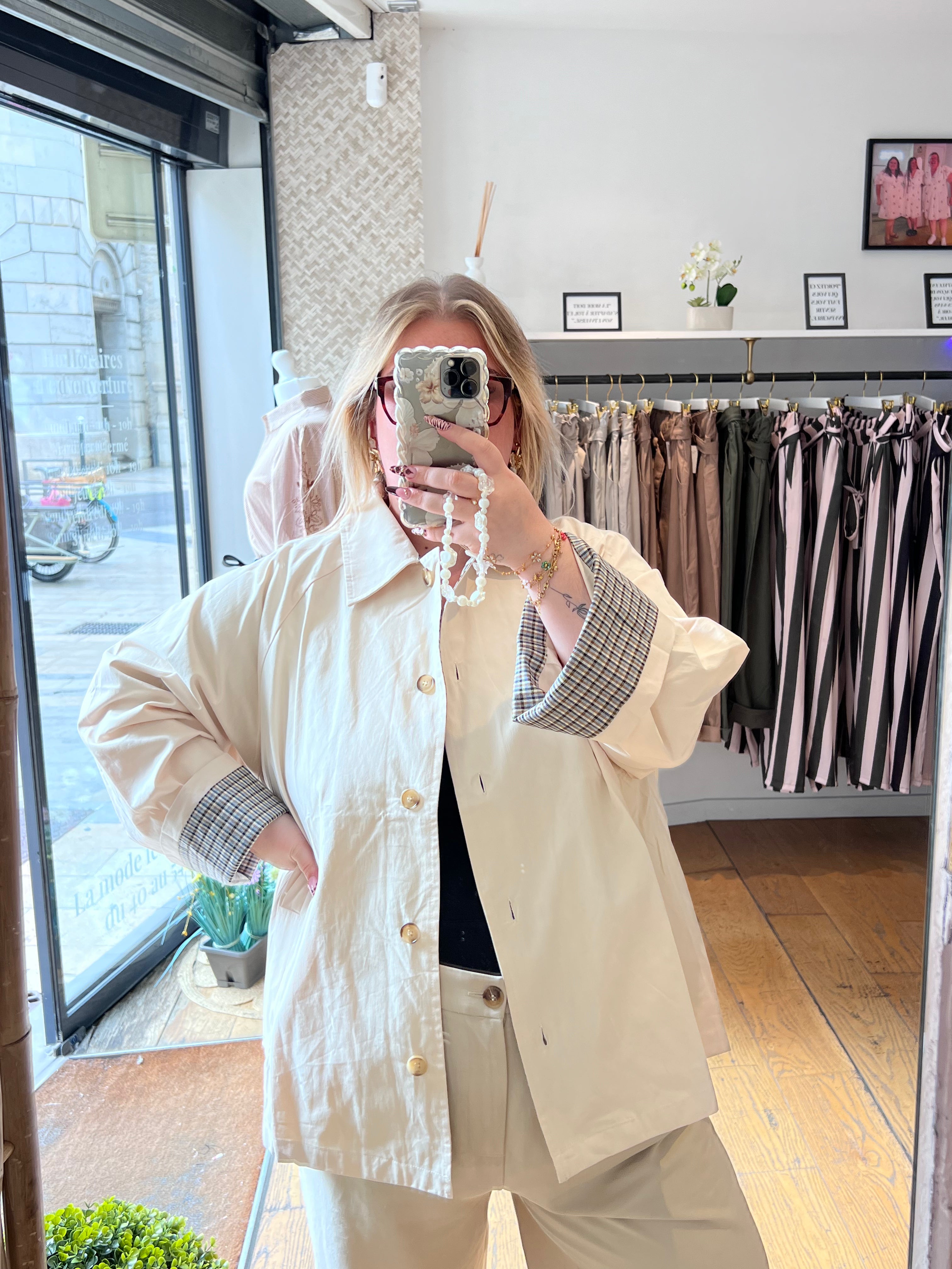 Veste beige à carreaux
