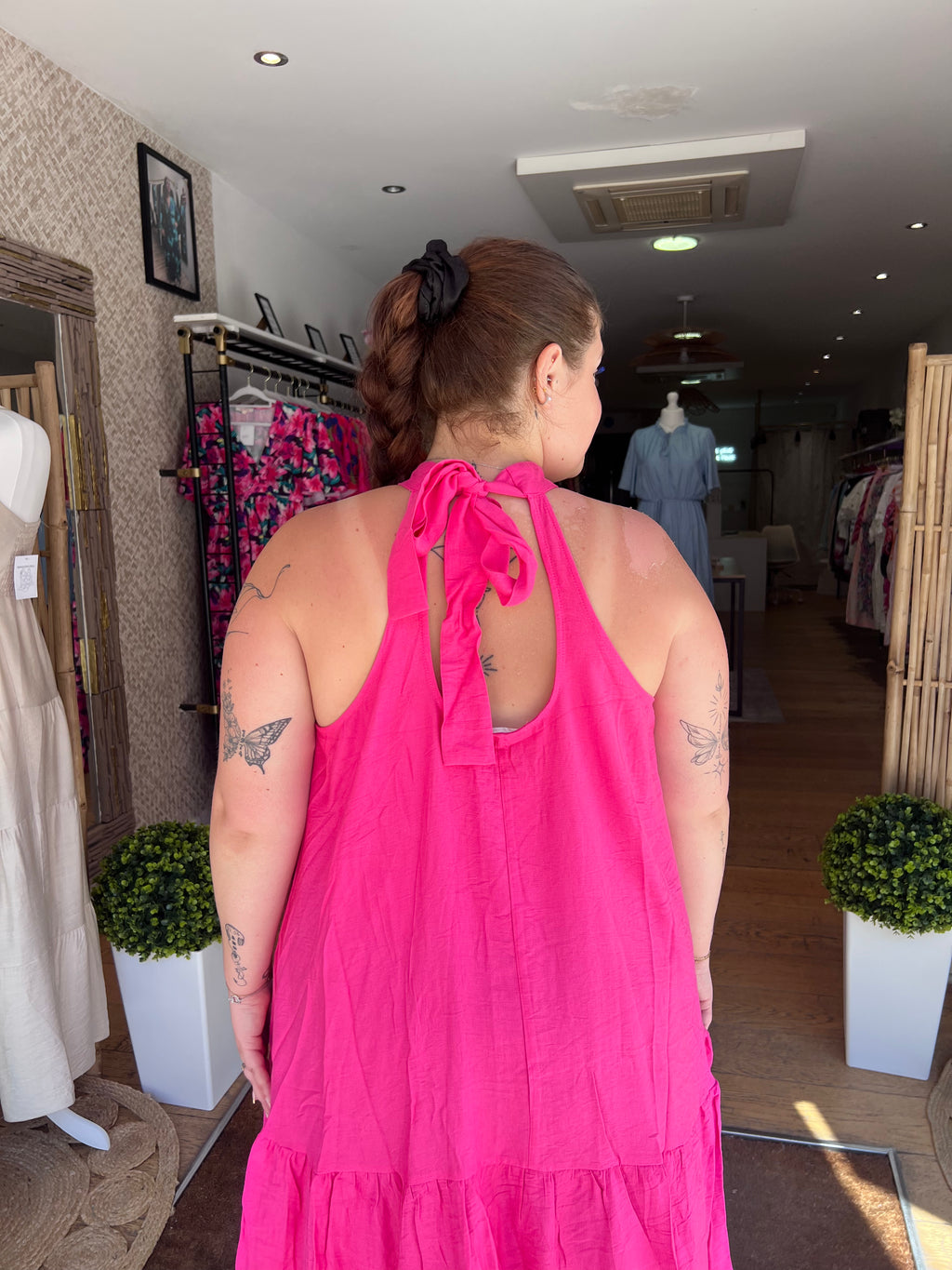 Robe rose dos nu